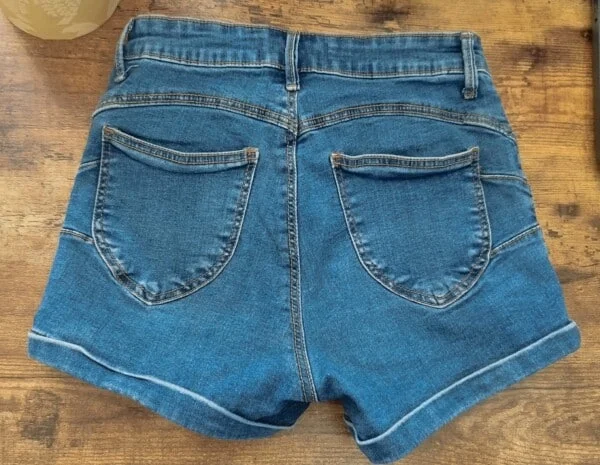 Shorts - Image 2